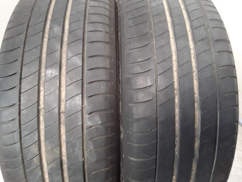 Recambio de neumatico pareja para neumaticos reutilizados - referencia OEM IAM 215551899V MICHELIN 215/55/18/99V