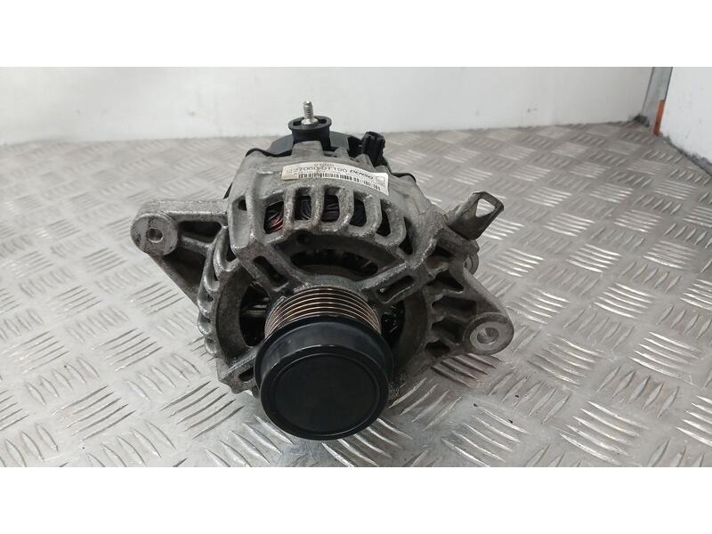 Recambio de alternador para toyota auris active referencia OEM IAM 270600T190 DENSO MS1012101750