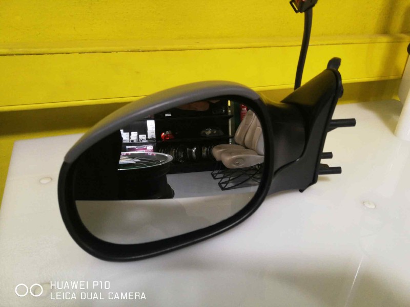 Recambio de retrovisor izquierdo para citroën xsara picasso referencia OEM IAM 27226161  
