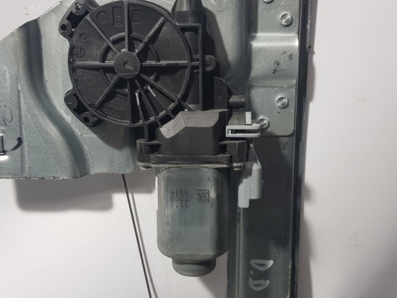 Recambio de elevalunas delantero derecho para peugeot partner tepee full electric referencia OEM IAM 402104B  INTEVA ELECTRICO 2