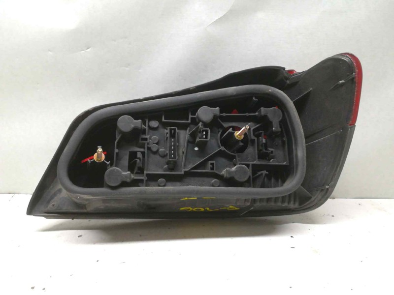 Recambio de piloto trasero izquierdo para peugeot 306 berlina 3/5 puertas (s1) referencia OEM IAM   
