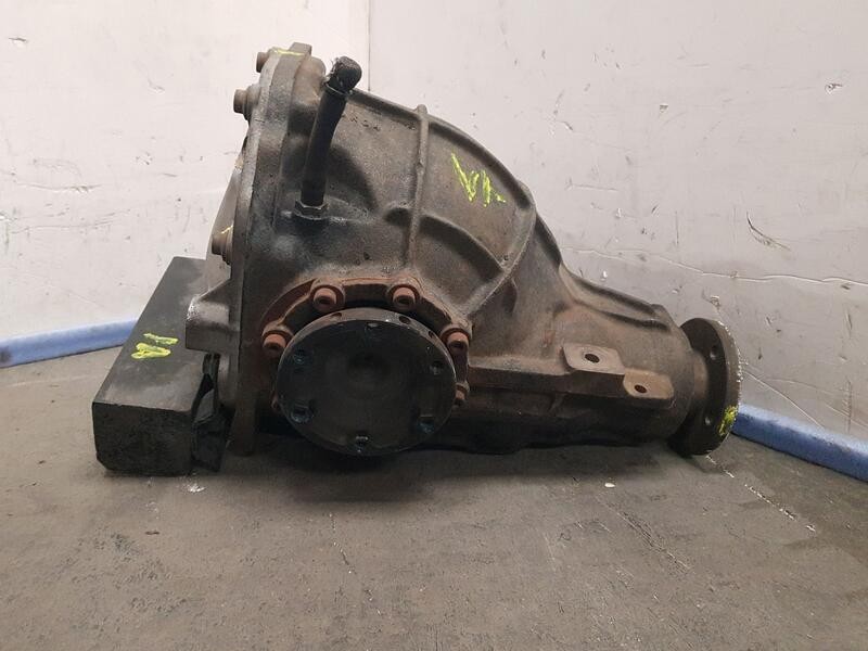 Recambio de diferencial trasero para ssangyong rodius referencia OEM IAM 1513501501  