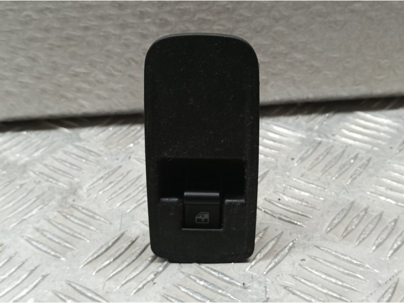 Recambio de mando elevalunas delantero derecho para alfa romeo mito (145) distinctive referencia OEM IAM B569  BITRON