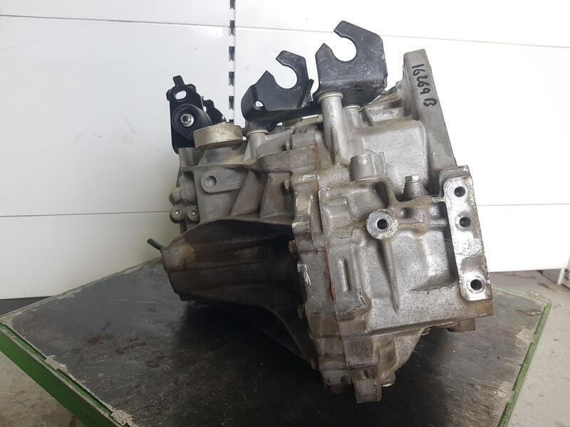 Recambio de caja cambios para toyota auris active referencia OEM IAM 12EPP30 9913B08076 6 VELOCIDADES