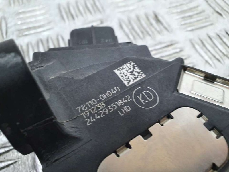 Recambio de potenciometro pedal para peugeot 108 top allure referencia OEM IAM 781100H040  