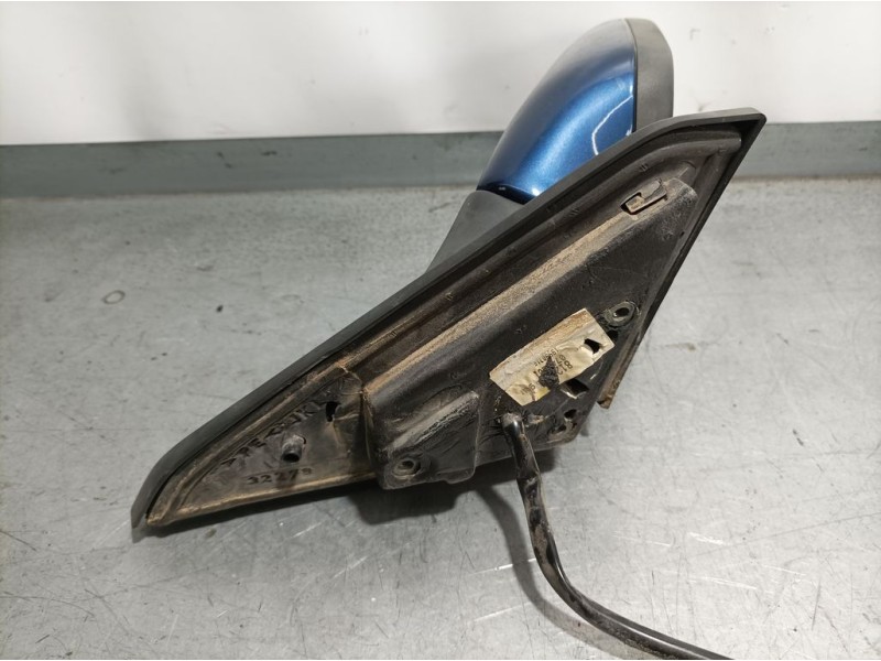 Recambio de retrovisor derecho para volvo v40 familiar 1.8 16v referencia OEM IAM   ELECTRICO 5 CABLES