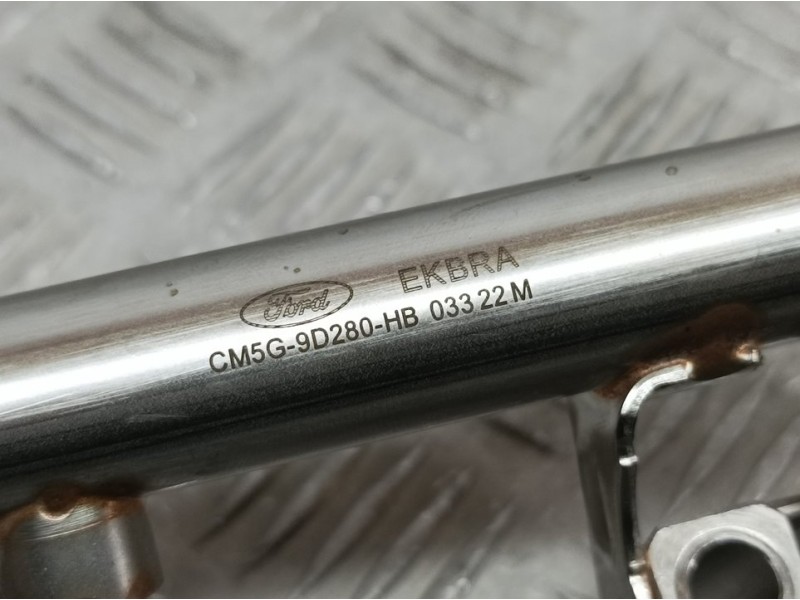 Recambio de rampa inyectora para ford ecosport (cr6) st-line referencia OEM IAM J1BG9H487AA 0261555272 BOSCH