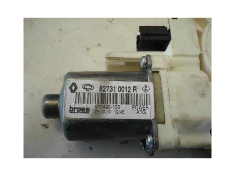 Recambio de elevalunas trasero izquierdo para renault fluence expression referencia OEM IAM 827310012R  BROSE