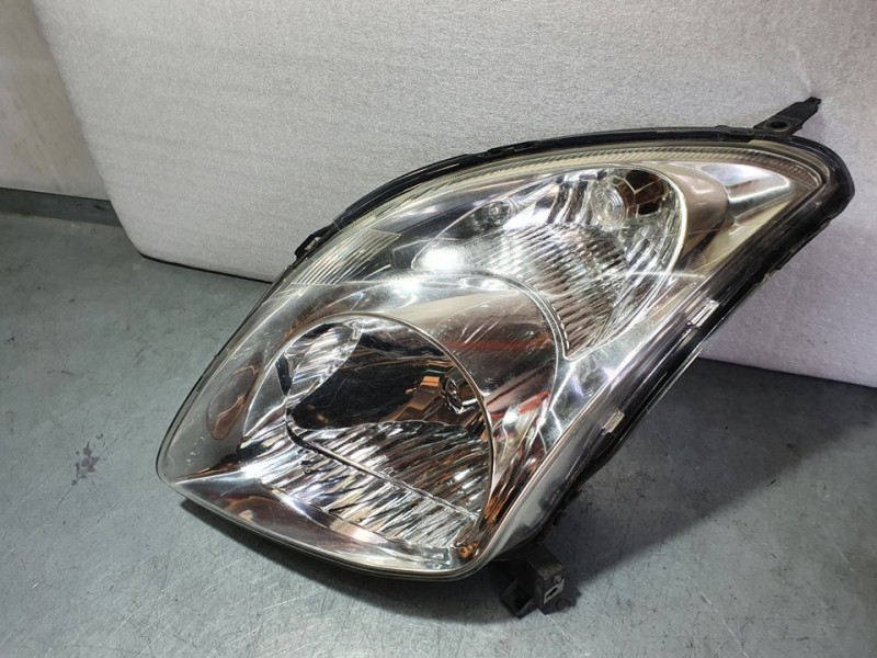 Recambio de faro izquierdo para suzuki swift berlina (mz) gl (5-ptas.) referencia OEM IAM 3530062J11  