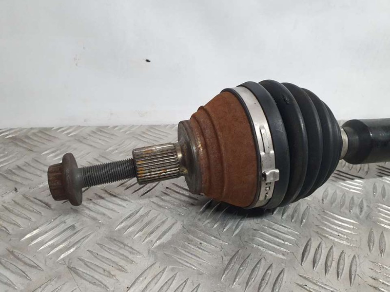 Recambio de transmision delantera derecha para seat leon st (5f8) style connect referencia OEM IAM 5Q0407272C 0200266325 