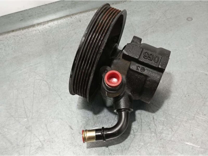 Recambio de bomba direccion para volvo v40 familiar 1.8 16v referencia OEM IAM   