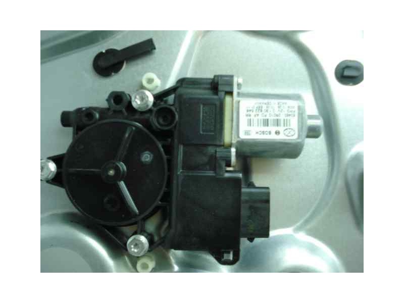 Recambio de elevalunas trasero derecho para hyundai i30 1.6 crdi cat referencia OEM IAM  ELECTRICO BOSCH