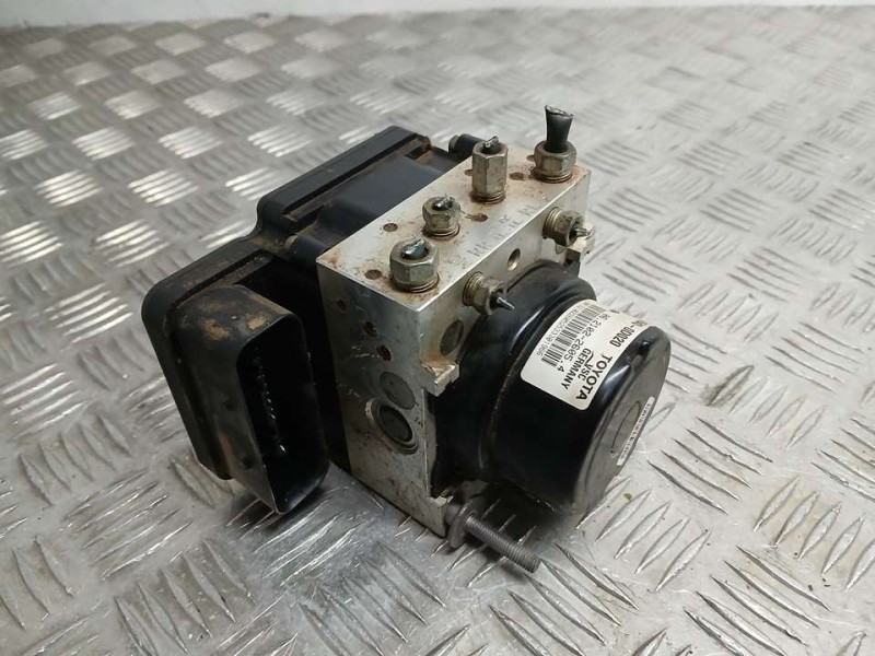 Recambio de abs para toyota yaris active referencia OEM IAM 445400D020 06210226054 ATE