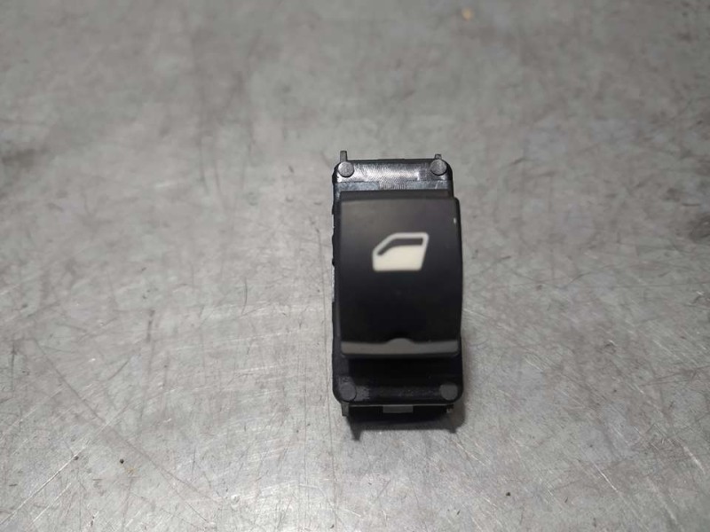 Recambio de mando elevalunas trasero derecho para opel mokka gs line referencia OEM IAM 98044803ZD  