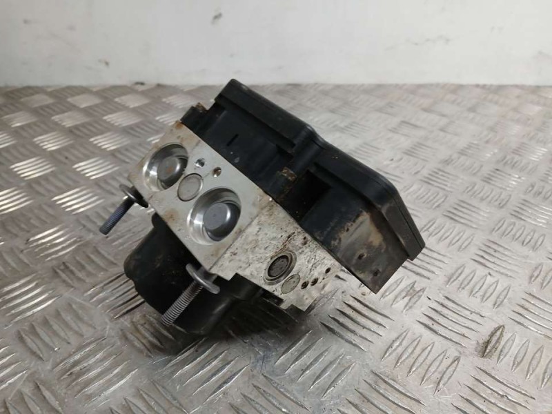 Recambio de abs para toyota yaris active referencia OEM IAM 445400D020 06210226054 ATE