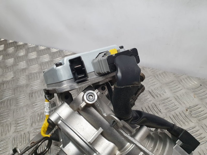 Recambio de columna direccion para hyundai kona pure referencia OEM IAM 56300J9000 J956300000 ELECTRO-MECANICA