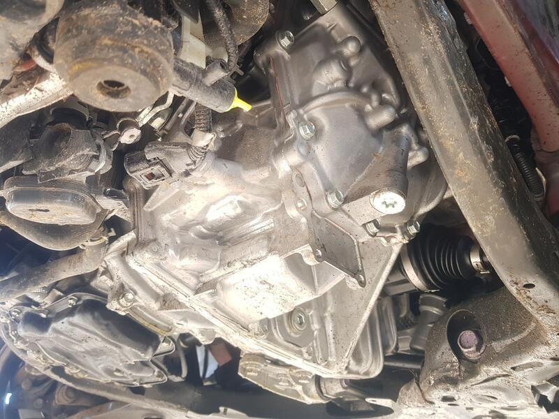 Recambio de caja cambios para toyota yaris (_p21_, _pa1_, _ph1_) 1.5 hybrid (mxph11) referencia OEM IAM 30900K0010  AUTOMATICA