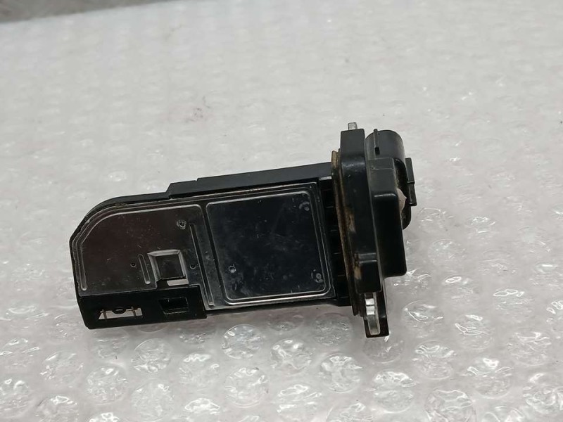 Recambio de caudalimetro para toyota yaris active referencia OEM IAM 2220426010 AFH70M77 