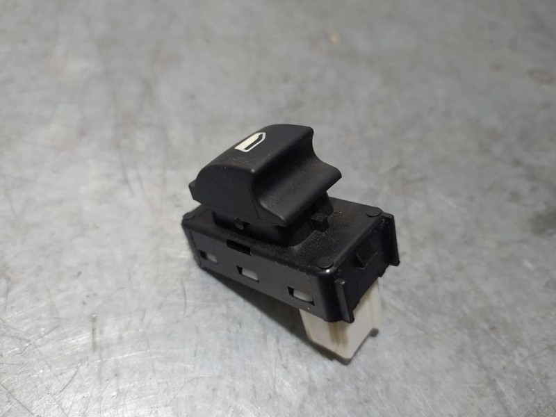 Recambio de mando elevalunas trasero derecho para opel mokka gs line referencia OEM IAM 98044803ZD  