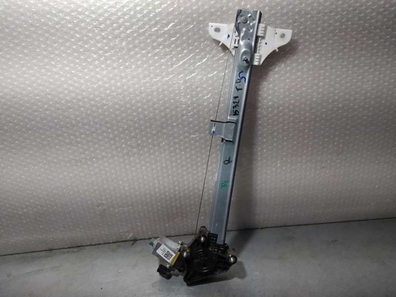 Recambio de elevalunas trasero derecho para hyundai i20 klass referencia OEM IAM 83402Q0000  ELECTRICO 2 PINES