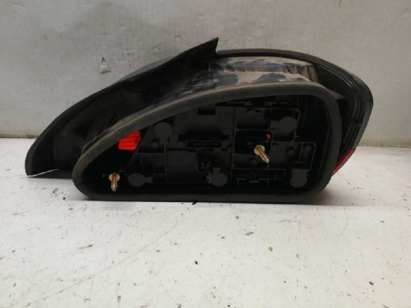 Recambio de piloto trasero izquierdo para peugeot 306 berlina 3/5 puertas (s1) referencia OEM IAM  1000000136951 