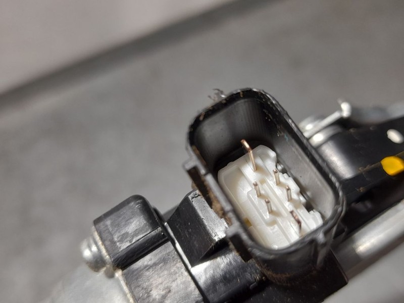 Recambio de elevalunas delantero izquierdo para honda cr-v lifestyle plus 2wd referencia OEM IAM SIN REF  ELECTRICO 6 PINES