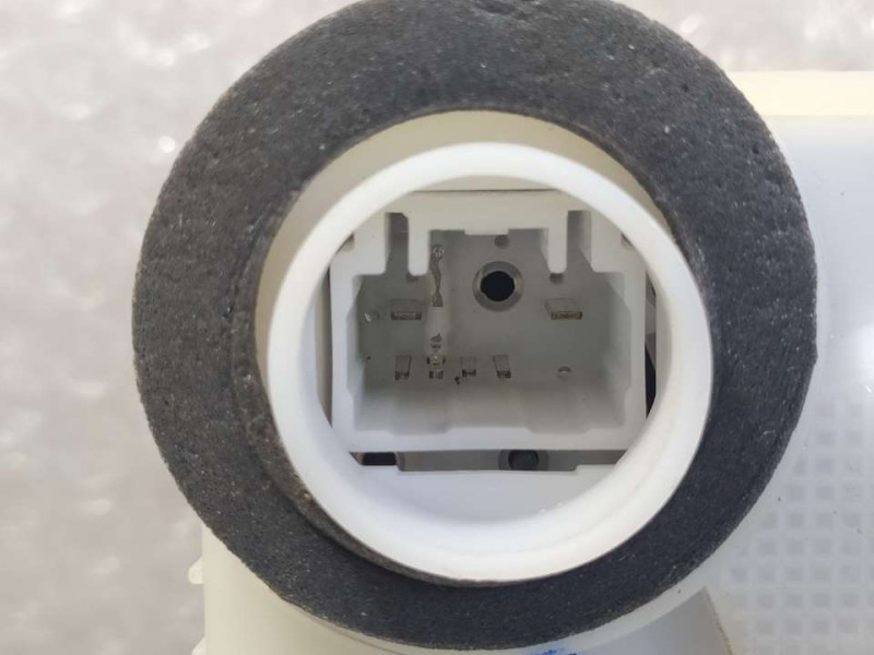 Recambio de cerradura puerta delantera izquierda para toyota yaris active referencia OEM IAM 690400D140  6 PINS