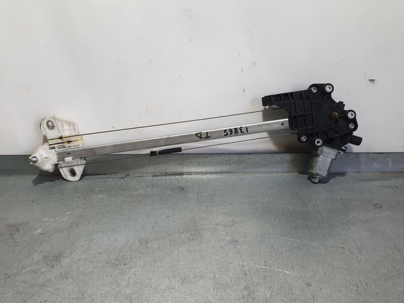 Recambio de elevalunas trasero derecho para honda cr-v lifestyle plus 2wd referencia OEM IAM 72710T0LM01  ELECTRICO 6 PINES