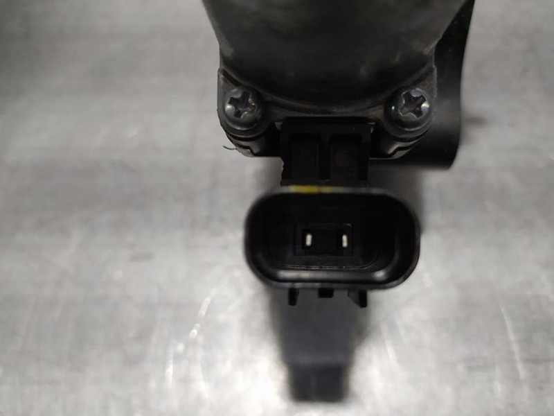 Recambio de elevalunas trasero derecho para hyundai i20 klass referencia OEM IAM 83402Q0000  ELECTRICO 2 PINES