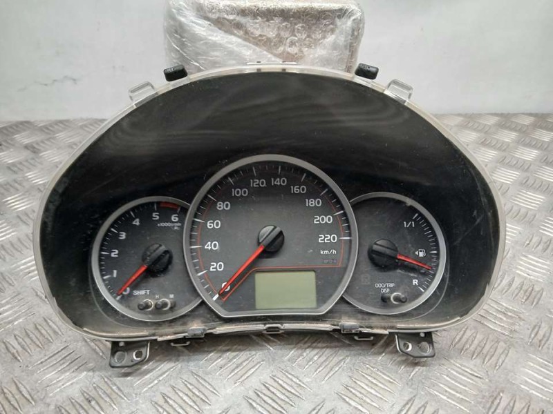 Recambio de cuadro instrumentos para toyota yaris active referencia OEM IAM 838000DQ20 1575505329 DENSO