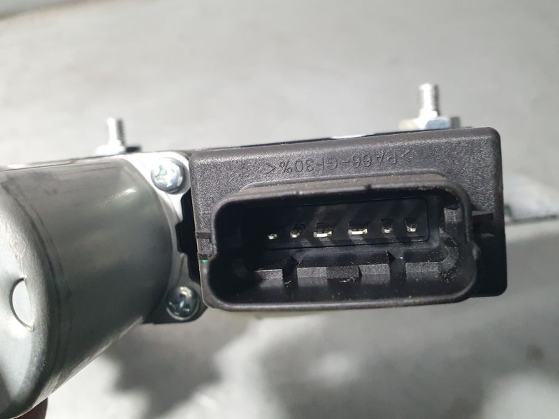 Recambio de elevalunas delantero izquierdo para hyundai kona pure referencia OEM IAM 82401J9010  ELÉCTRICO 6 PINS