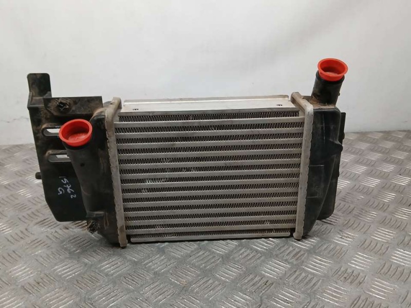 Recambio de intercooler para toyota yaris active referencia OEM IAM 179000N030 2071320582 