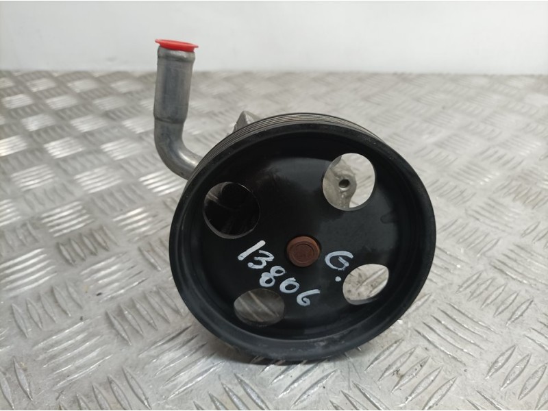 Recambio de bomba direccion para ford fiesta (cbk) ambiente referencia OEM IAM 2S6C3A696DD  