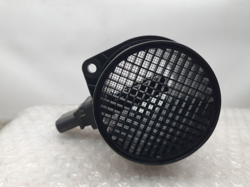 Recambio de caudalimetro para volkswagen passat berlina (3c2) advance referencia OEM IAM 03G906461C 0281002735 BOSCH