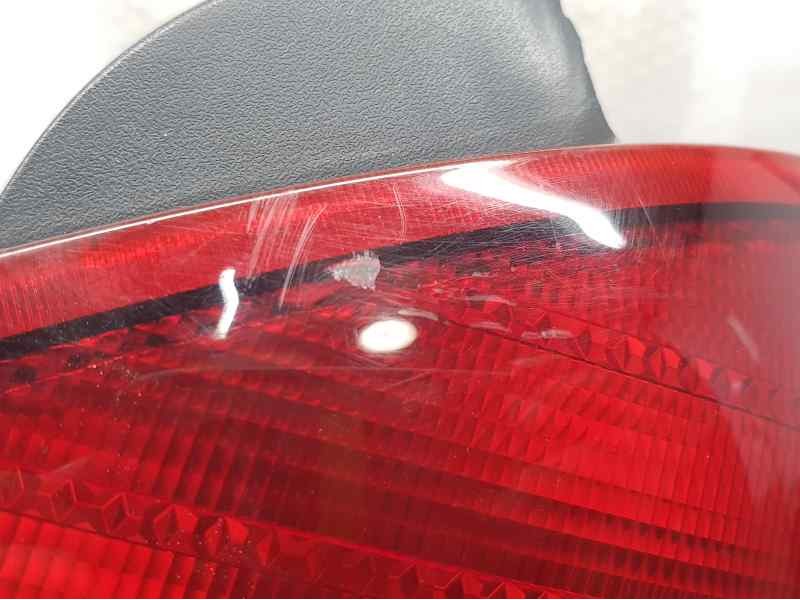 Recambio de piloto trasero derecho para ssangyong rodius referencia OEM IAM 8360221  EXTERIOR ROZADO