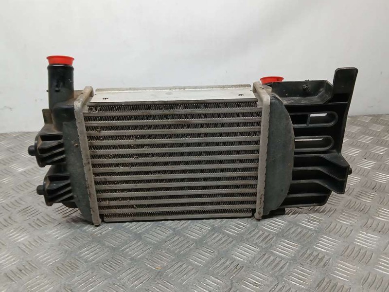 Recambio de intercooler para toyota yaris active referencia OEM IAM 179000N030 2071320582 
