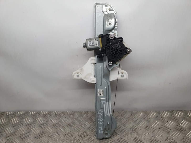 Recambio de elevalunas trasero derecho para hyundai kona pure referencia OEM IAM 83402J900  ELÉCTRICO