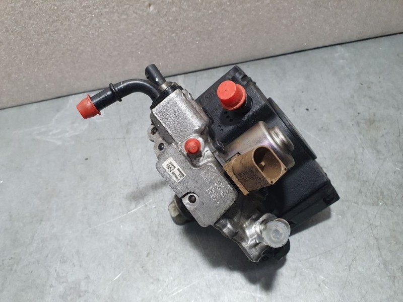 Recambio de bomba alta presion para mercedes-benz clase cla (w117) 2.1 cdi cat referencia OEM IAM A6510701801  