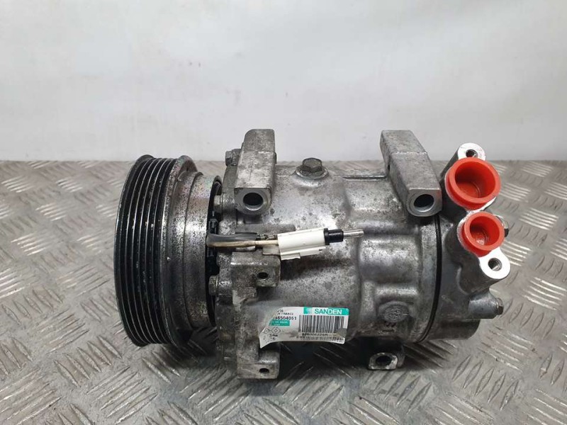 Recambio de compresor aire acondicionado para dacia sandero básico referencia OEM IAM 926006229R SD7V16 SANDEN