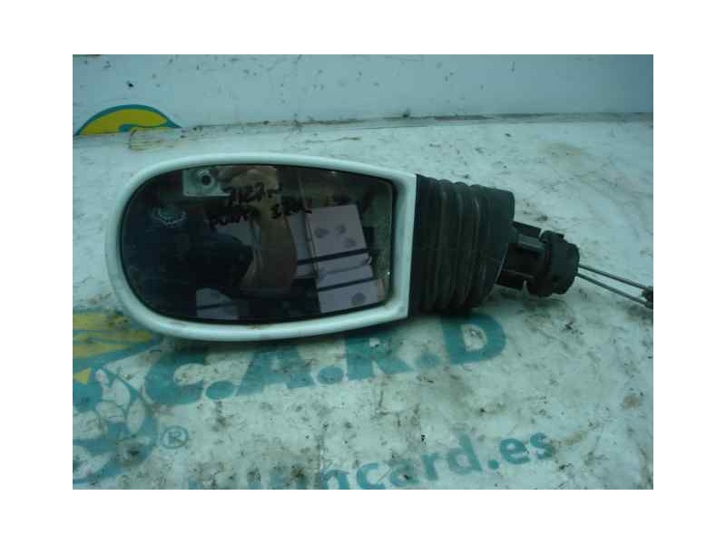 Recambio de retrovisor izquierdo para fiat punto berlina (188) 1.2 8v referencia OEM IAM 0735310075  