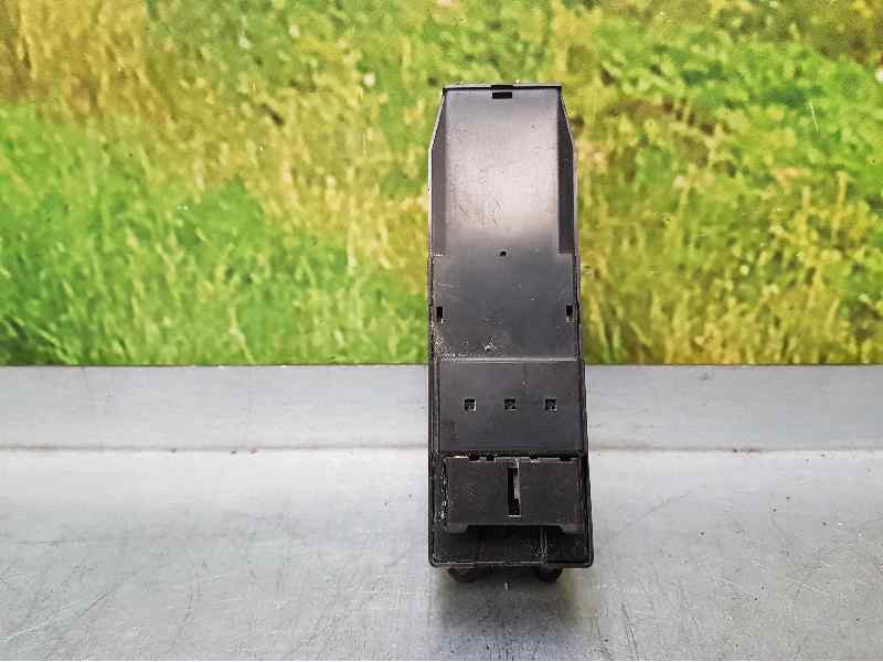 Recambio de mando elevalunas delantero izquierdo para daewoo leganza 2.0 cdx referencia OEM IAM   