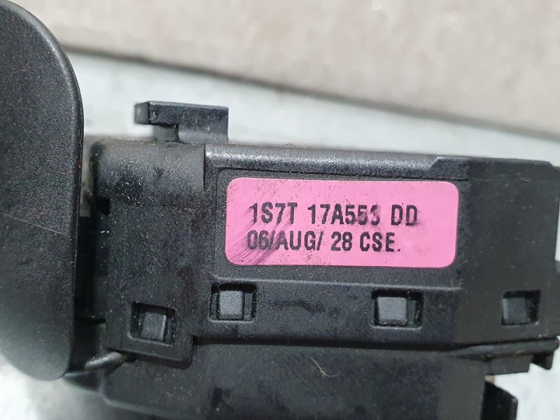 Recambio de mando limpia para ford fiesta (cbk) ambiente referencia OEM IAM 1S7T17A55SDD  