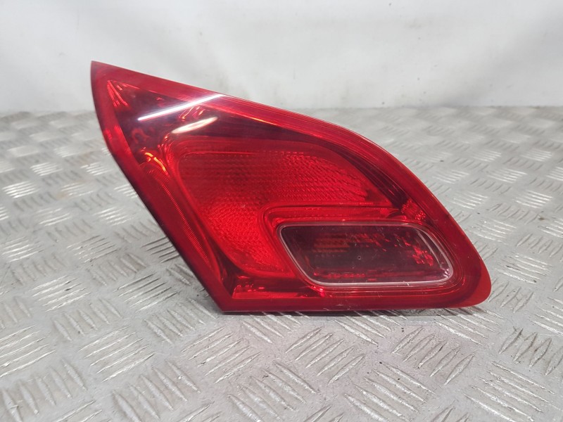 Recambio de piloto trasero izquierdo interior para opel astra j (p10) 1.7 cdti (68) referencia OEM IAM 13306455  