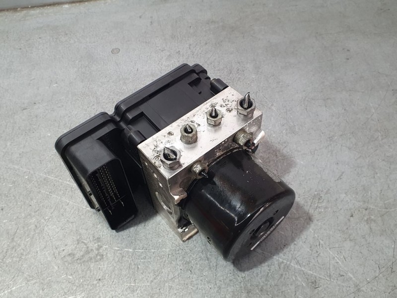 Recambio de abs para ford focus lim. (cb8) trend referencia OEM IAM BV612C405AE 10021207184 ATE