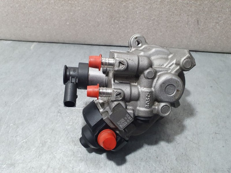 Recambio de bomba alta presion para audi a3 sportback (8va) 1.6 tdi referencia OEM IAM 04L130755D 0445010537 BOSCH