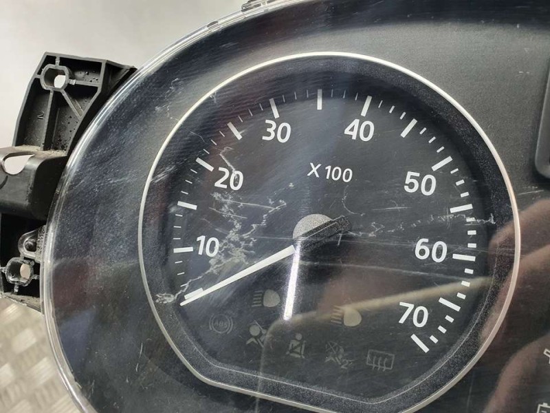 Recambio de cuadro instrumentos para dacia sandero básico referencia OEM IAM P248108043R TE0030397K RAYADO