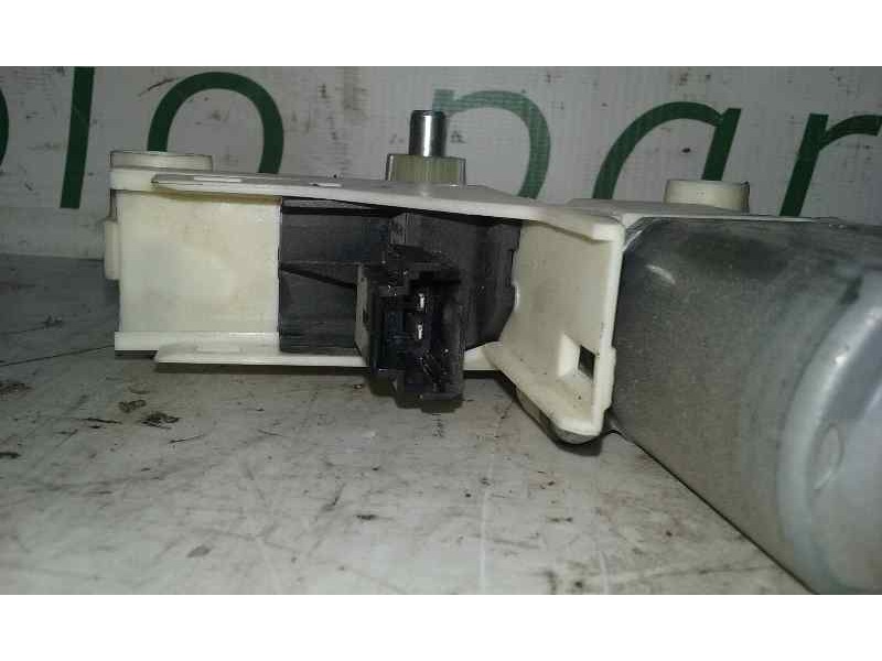 Recambio de motor elevalunas trasero derecho para renault fluence expression referencia OEM IAM 827300013R  