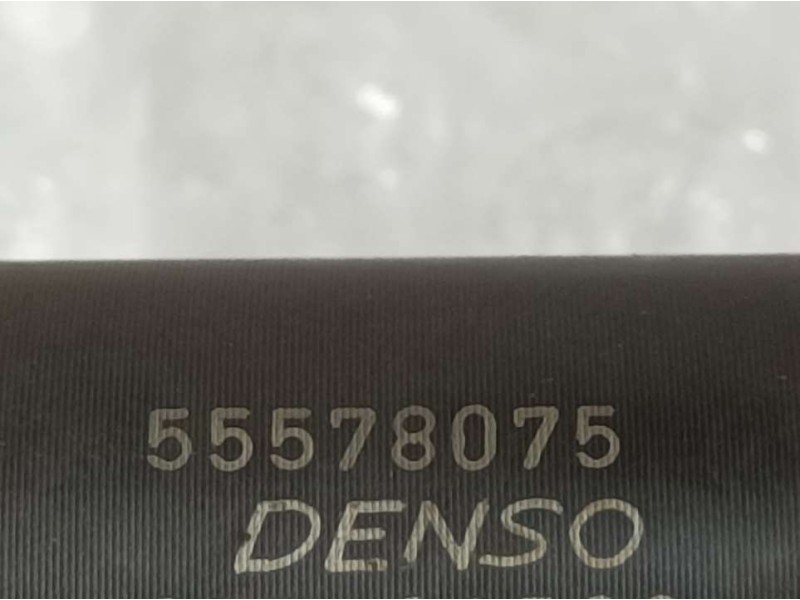 Recambio de inyector para opel astra j lim. 4türig business referencia OEM IAM 55578075  DENSO