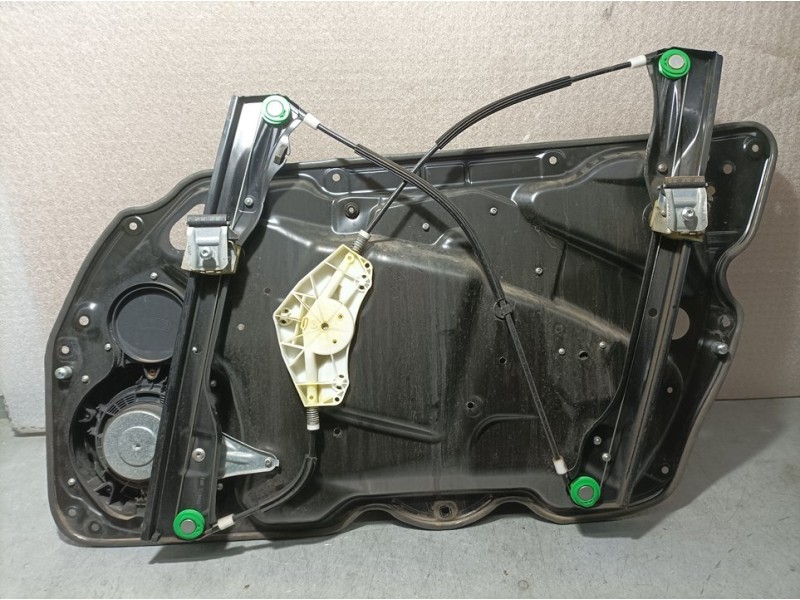 Recambio de elevalunas delantero izquierdo para volkswagen passat berlina (3c2) advance referencia OEM IAM 3C18377551  ELECTRICO