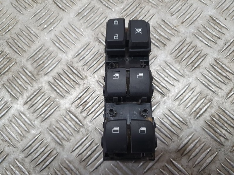 Recambio de mando elevalunas delantero izquierdo para hyundai kona pure referencia OEM IAM 93570J9100TMT  